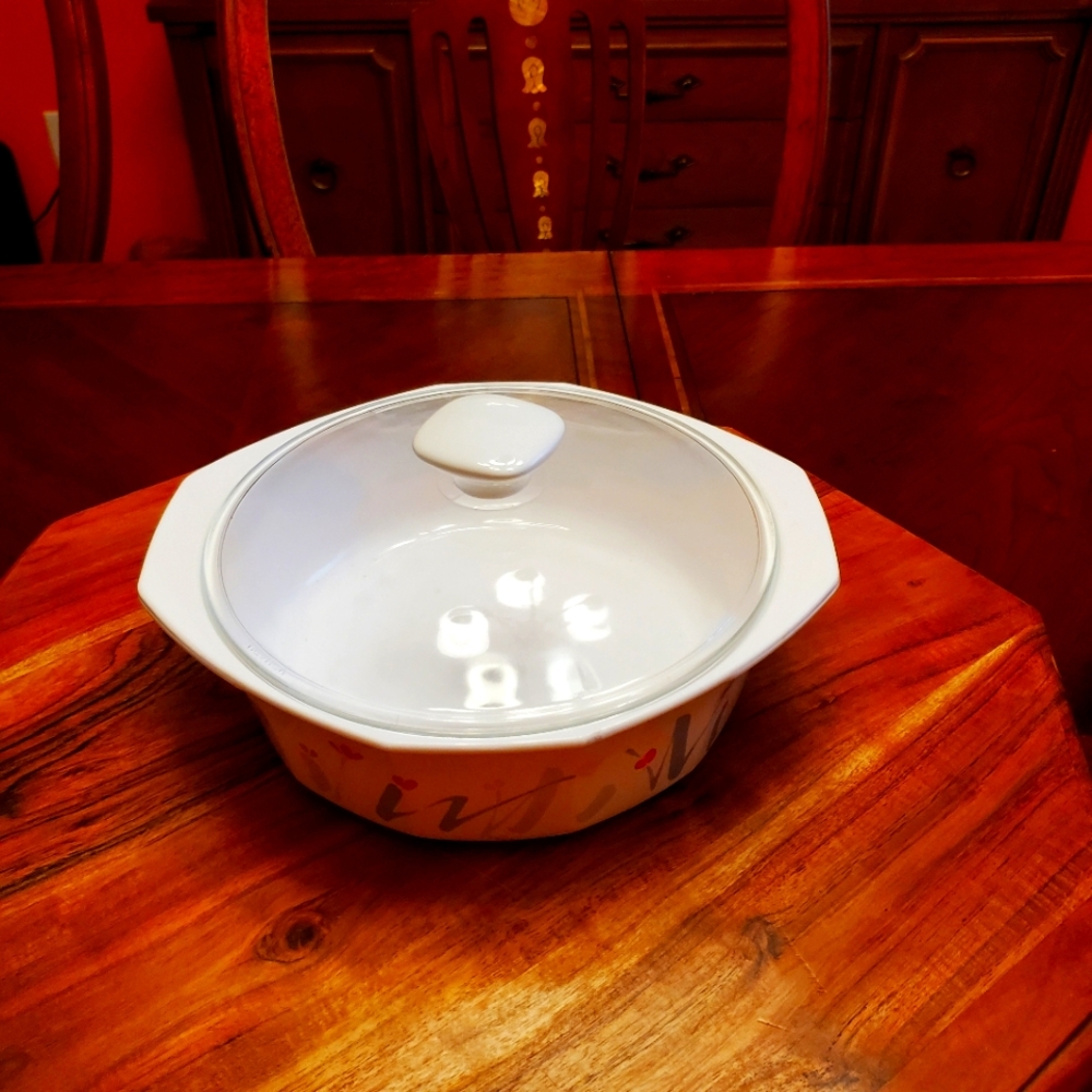 1.5 Qt Round Covered Casserole Fresh Mint (Made In Japan) by STUDIO NOVA